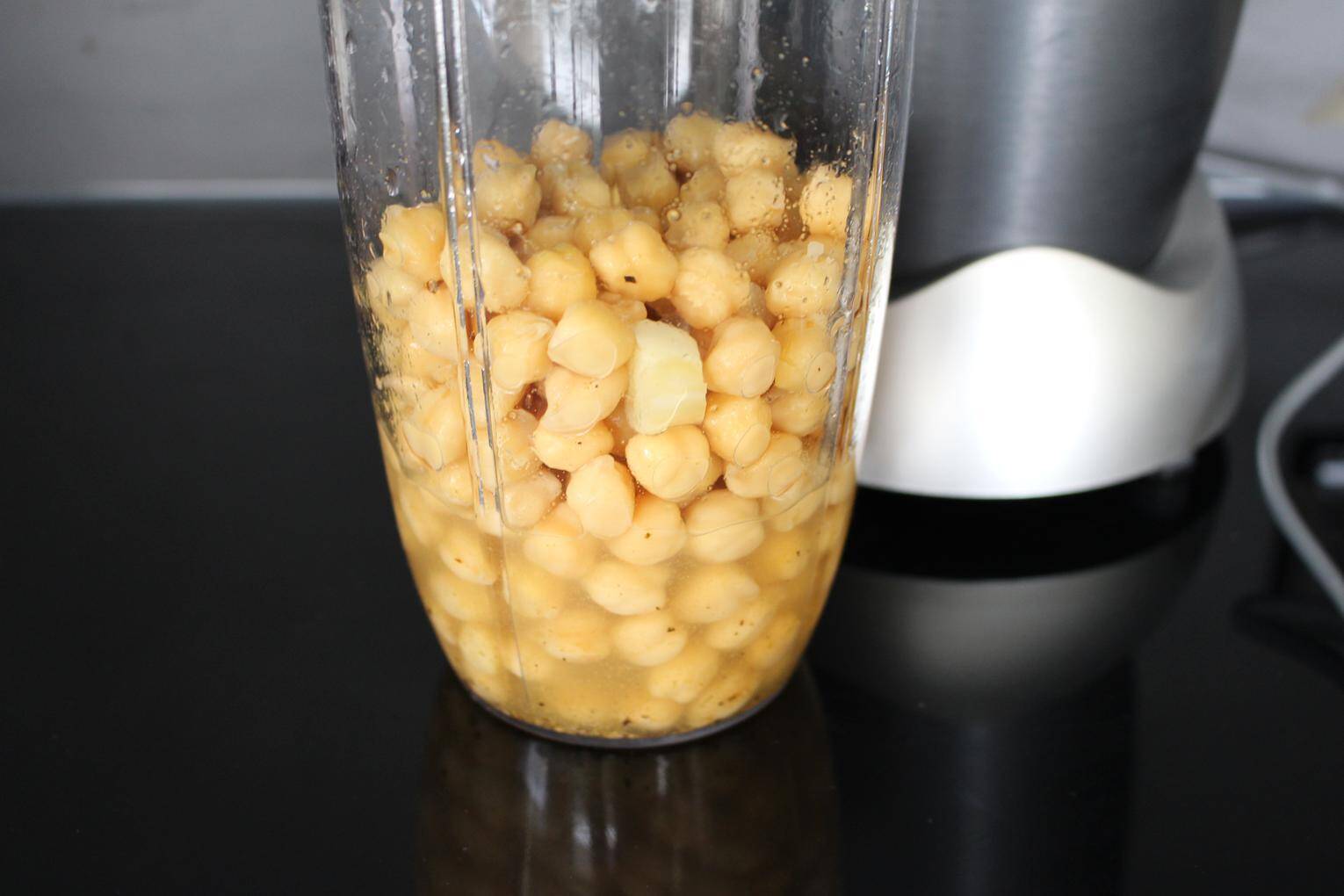 Nutribullet Hummus vorher